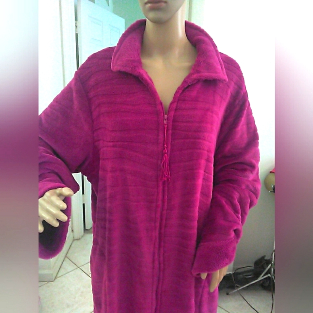 Lk. New Miss Elaine Fuchsia Plush Robe Sz XL Zip Up Luxurious SOFT Single Tassel - Picture 6 of 11